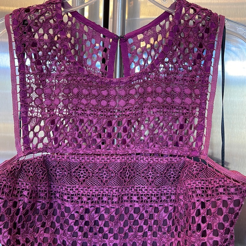 Trina Turk High Neck Lace Sheath Dress Plum 12 NWT - Picture 11 of 13